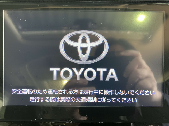 トヨタ ヴェルファイア ハイブリッド 2.5 X E-Four 4WDの中古車