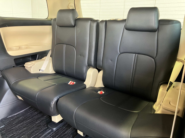 トヨタ ヴェルファイア ハイブリッド 2.5 X E-Four 4WDの中古車