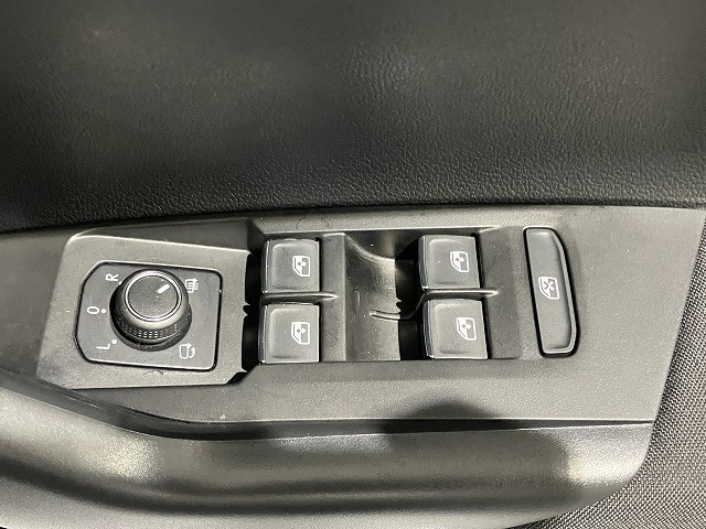 フォルクスワーゲン ポロ TSI ハイラインの中古車