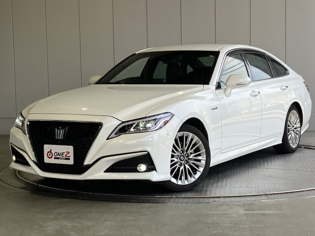 トヨタ クラウン ハイブリッド 2.5 Gの中古車