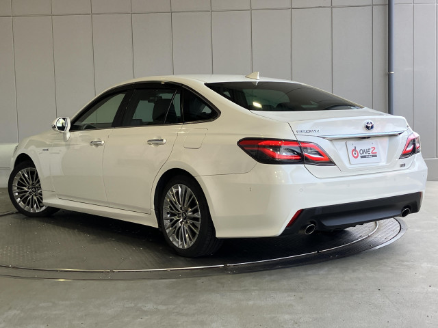 トヨタ クラウン ハイブリッド 2.5 Gの中古車