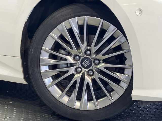 トヨタ クラウン ハイブリッド 2.5 Gの中古車