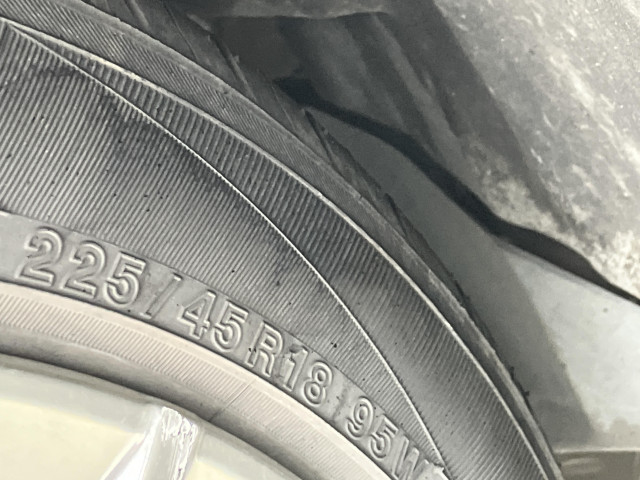 トヨタ クラウン ハイブリッド 2.5 Gの中古車