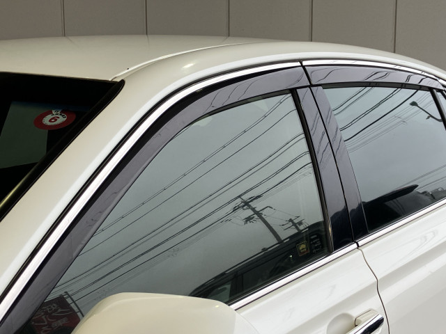トヨタ クラウン ハイブリッド 2.5 Gの中古車