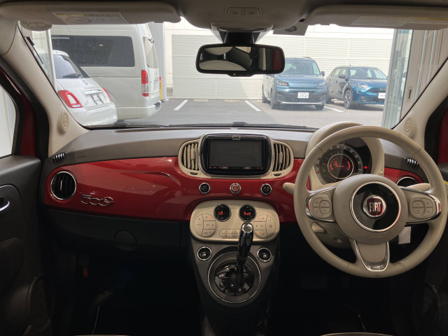 フィアット 500C ツインエア ラウンジの中古車