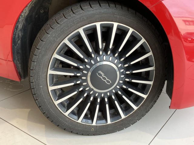 フィアット 500C ツインエア ラウンジの中古車