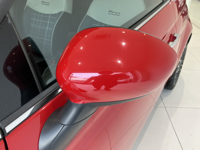 フィアット 500C ツインエア ラウンジの中古車