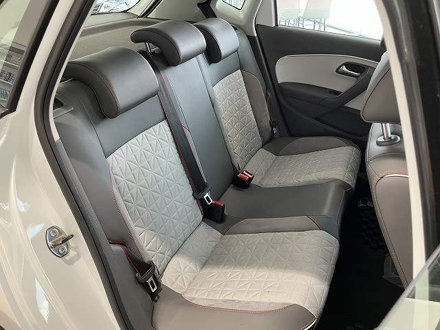 フォルクスワーゲン ポロ ウィズ ビーツの中古車