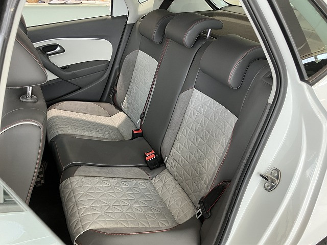フォルクスワーゲン ポロ ウィズ ビーツの中古車