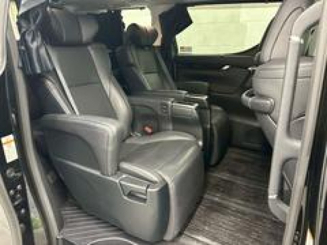 トヨタ アルファードハイブリッド SR Cパッケージの中古車