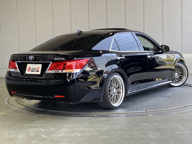 トヨタ クラウンマジェスタ 3.5 Fバージョンの中古車