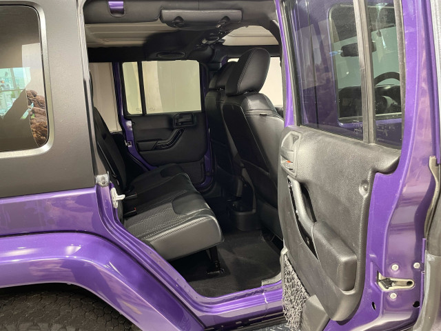 ジープ ラングラー アンリミテッド バックカントリー エディション 4WDの中古車