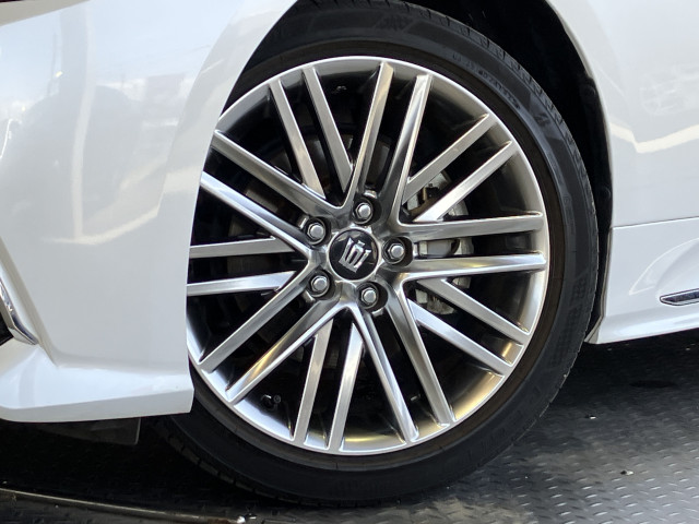 トヨタ クラウン ハイブリッド 2.5 RSの中古車