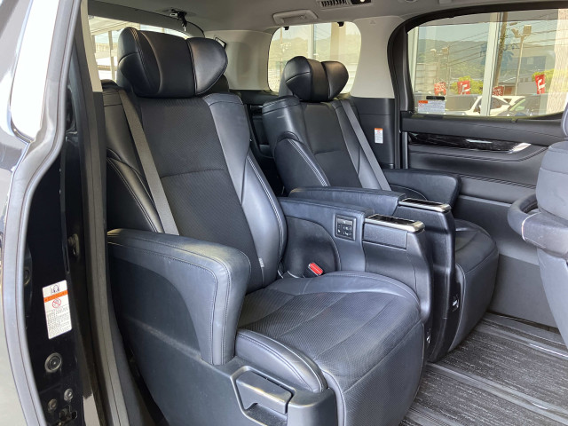 トヨタ アルファード 2.5 S Cパッケージの中古車