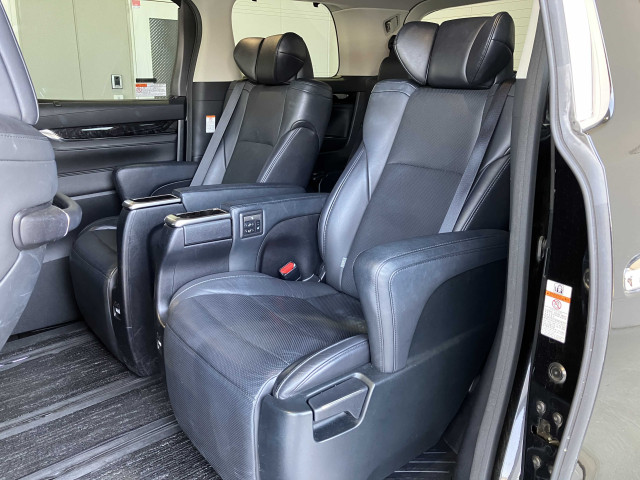 トヨタ アルファード 2.5 S Cパッケージの中古車
