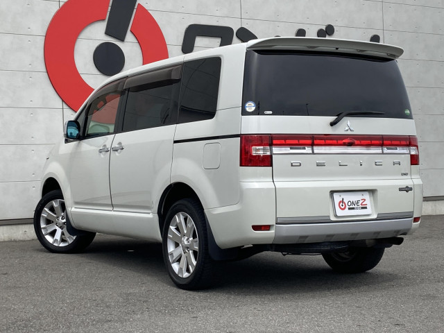 三菱 デリカD:5 2.2 シャモニー ディーゼルターボ 4WDの中古車