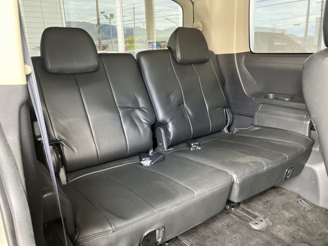 三菱 デリカD:5 2.2 D パワーパッケージ ディーゼルターボ 4WDの中古車