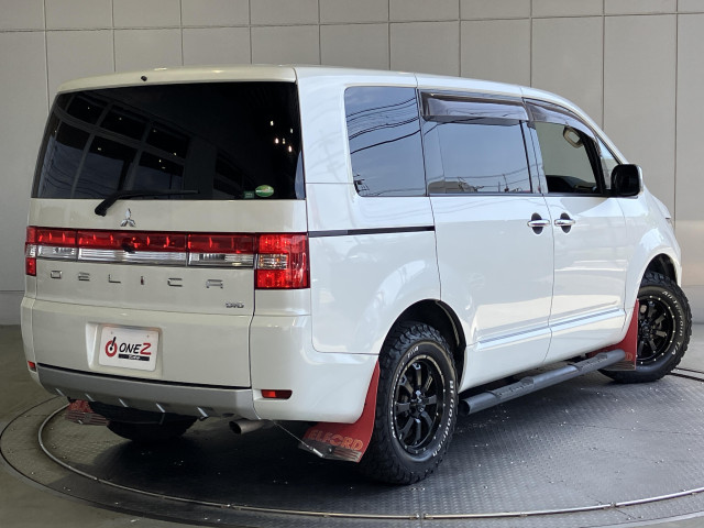 三菱 デリカD:5 2.2 D パワーパッケージ ディーゼルターボ 4WDの中古車