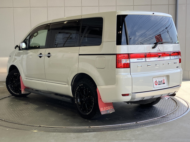 三菱 デリカD:5 2.2 D パワーパッケージ ディーゼルターボ 4WDの中古車