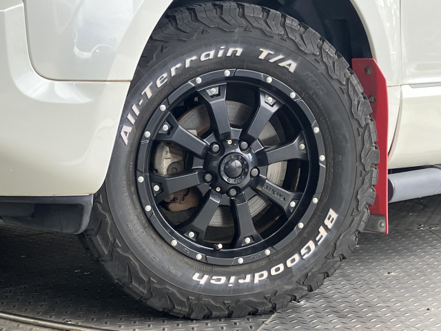 三菱 デリカD:5 2.2 D パワーパッケージ ディーゼルターボ 4WDの中古車