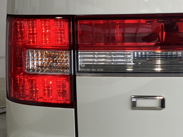 三菱 デリカD:5 2.2 D パワーパッケージ ディーゼルターボ 4WDの中古車