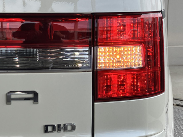三菱 デリカD:5 2.2 D パワーパッケージ ディーゼルターボ 4WDの中古車