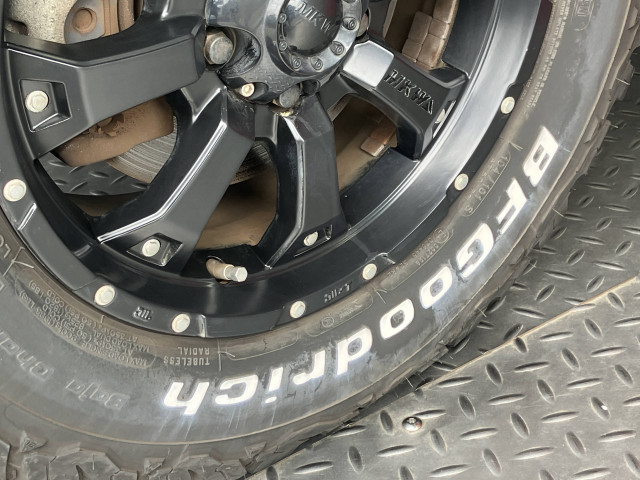三菱 デリカD:5 2.2 D パワーパッケージ ディーゼルターボ 4WDの中古車