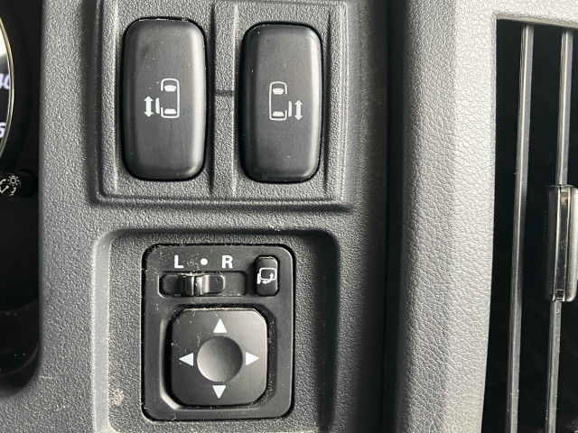 三菱 デリカD:5 2.2 D パワーパッケージ ディーゼルターボ 4WDの中古車