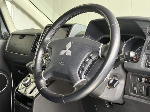 三菱 デリカD:5 2.2 D パワーパッケージ ディーゼルターボ 4WDの中古車