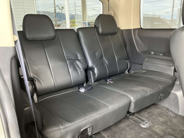 三菱 デリカD:5 2.2 D パワーパッケージ ディーゼルターボ 4WDの中古車