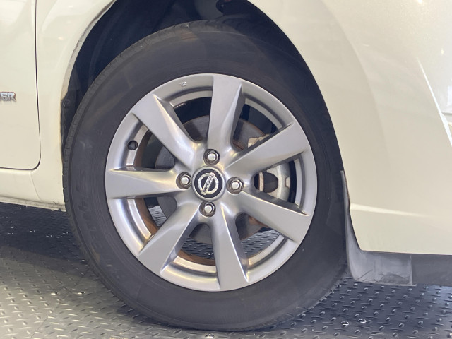 日産 ノート 1.2 e-POWER X ブラックアローの中古車
