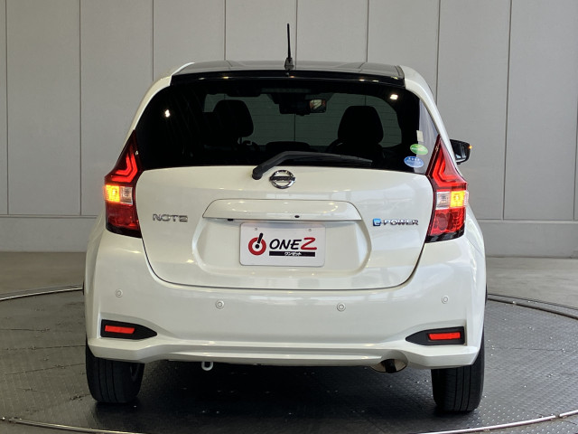 日産 ノート 1.2 e-POWER X ブラックアローの中古車