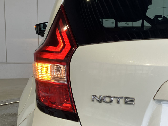 日産 ノート 1.2 e-POWER X ブラックアローの中古車