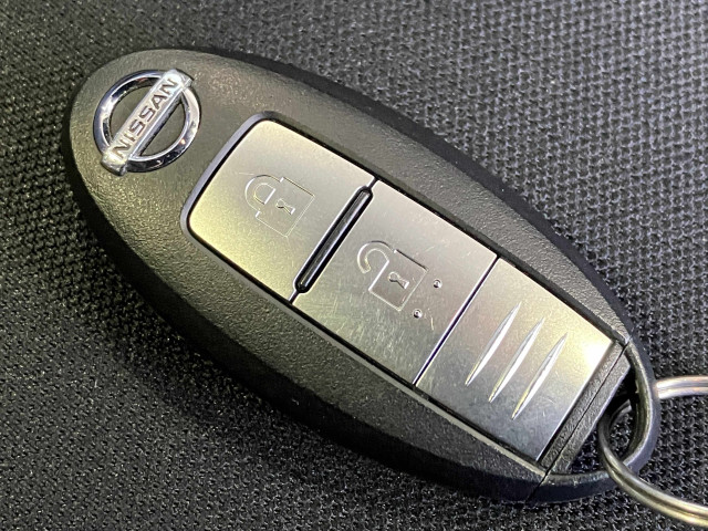 日産 ノート 1.2 e-POWER X ブラックアローの中古車