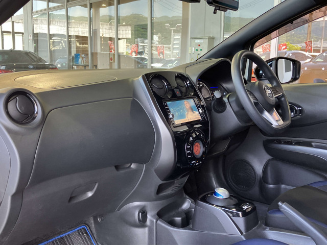 日産 ノート 1.2 e-POWER X ブラックアローの中古車