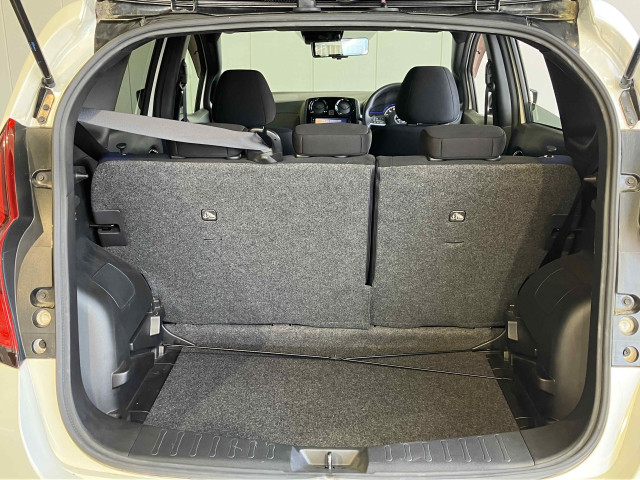 日産 ノート 1.2 e-POWER X ブラックアローの中古車