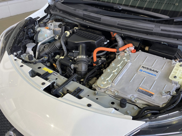 日産 ノート 1.2 e-POWER X ブラックアローの中古車