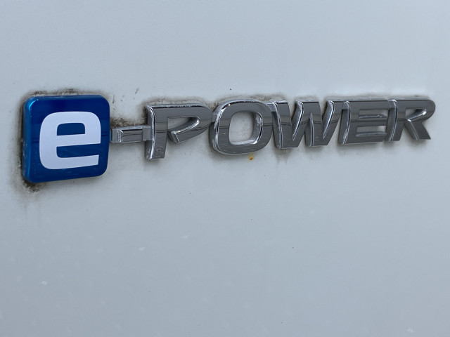 日産 ノート 1.2 e-POWER X ブラックアローの中古車