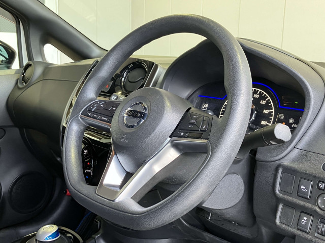 日産 ノート 1.2 e-POWER X ブラックアローの中古車