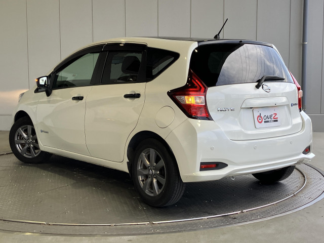 日産 ノート 1.2 e-POWER X ブラックアローの中古車