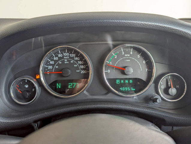ジープ ラングラー サハラ 4WDの中古車