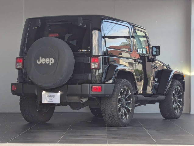ジープ ラングラー サハラ 4WDの中古車