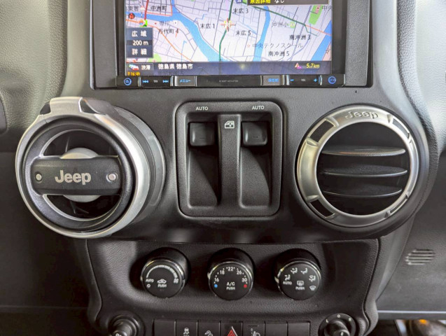 ジープ ラングラー サハラ 4WDの中古車