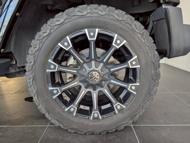 ジープ ラングラー サハラ 4WDの中古車