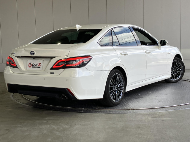 トヨタ クラウン ハイブリッド 2.5 S スポーツ スタイルの中古車