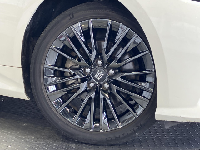 トヨタ クラウン ハイブリッド 2.5 S スポーツ スタイルの中古車