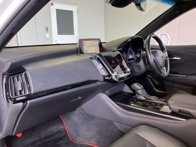 トヨタ クラウン ハイブリッド 2.5 S スポーツ スタイルの中古車