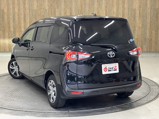 トヨタ シエンタ 1.5 G クエロの中古車