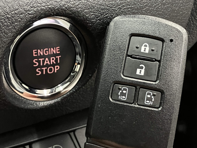 トヨタ シエンタ 1.5 G クエロの中古車