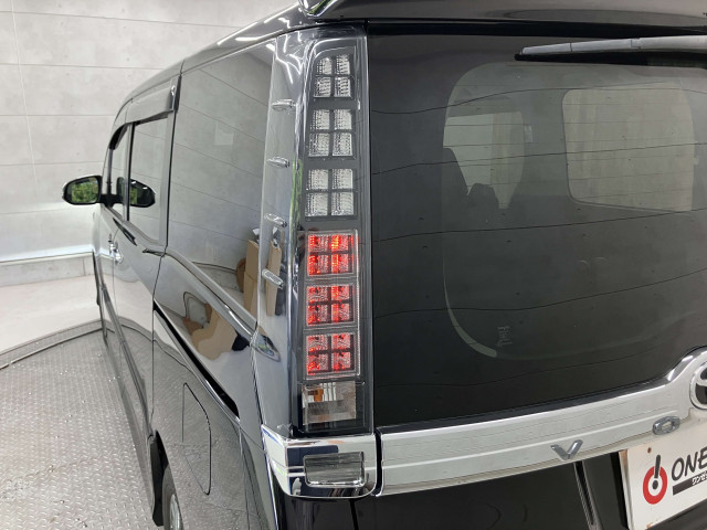トヨタ ヴォクシー 2.0 ZS 煌Ⅱの中古車